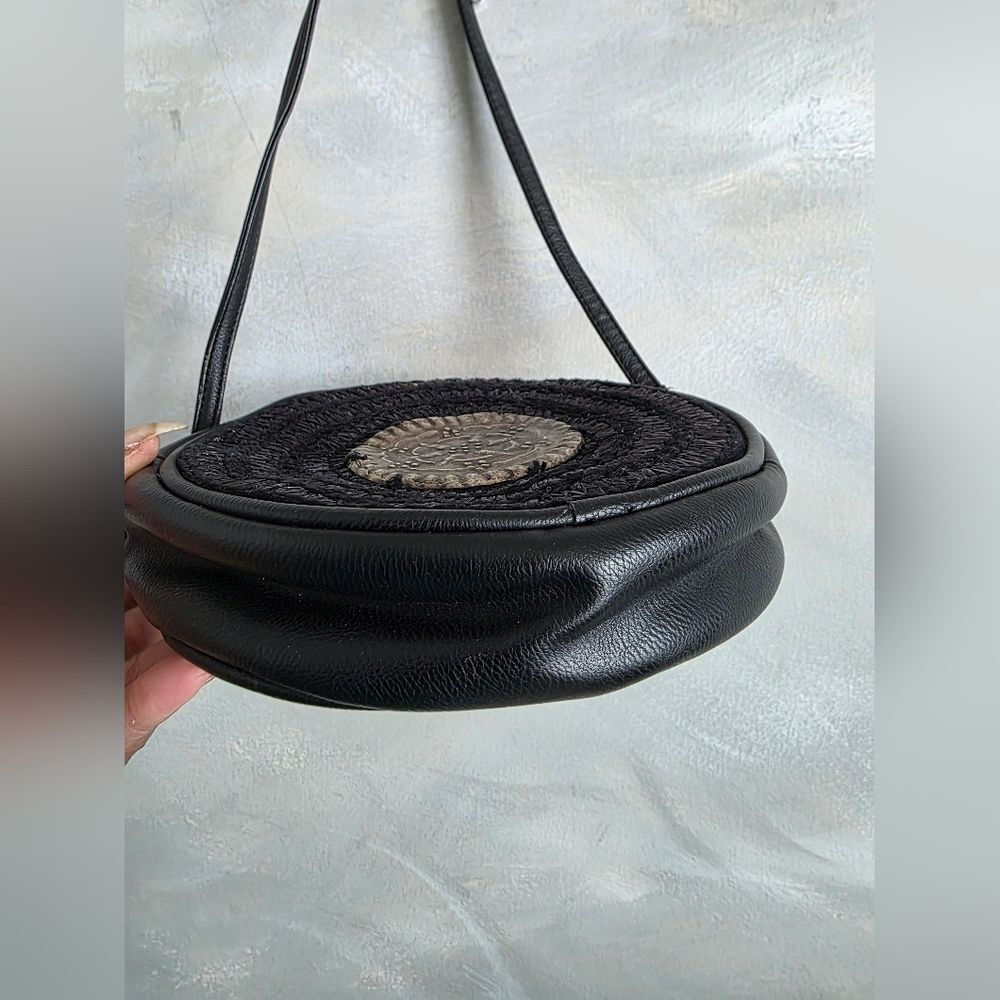 Free People Round Boho Hippie Black Woven large silver Medallion Plate Bag 8' - Picture 7 of 10